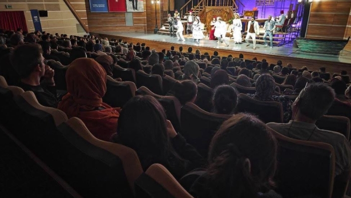 Şehir Tiyatroları, perdeyi Gebze’ye taşıdı